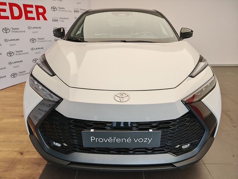 Toyota C-HR 2.0 Hybrid 4x4 Executive - fotka 2 z 44
