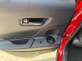 Toyota C-HR 2,0 HEV e-CVT GR Sport - náhled 23