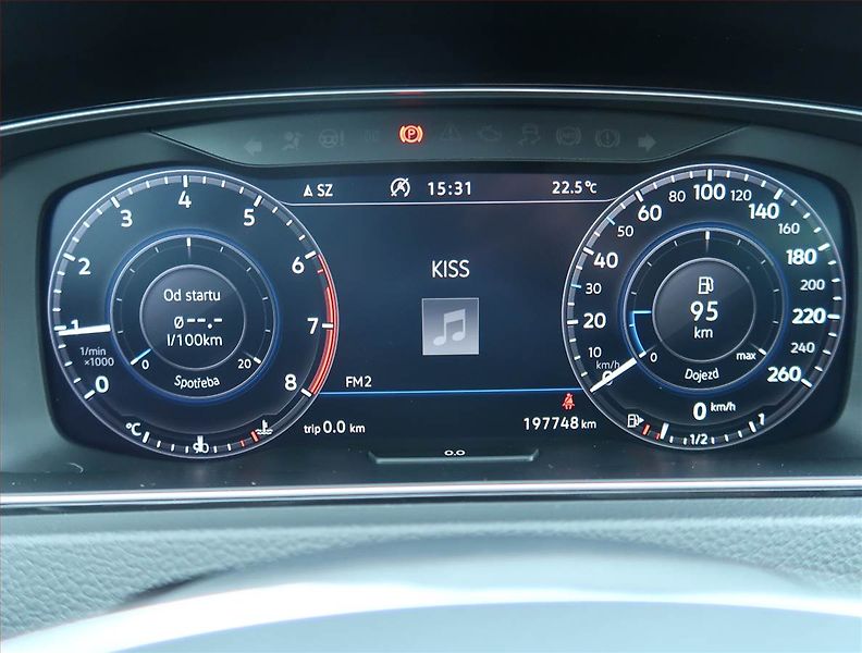 Volkswagen Golf (2017) 1.5 TSI, Navi, Tempomat - fotka 11 z 17