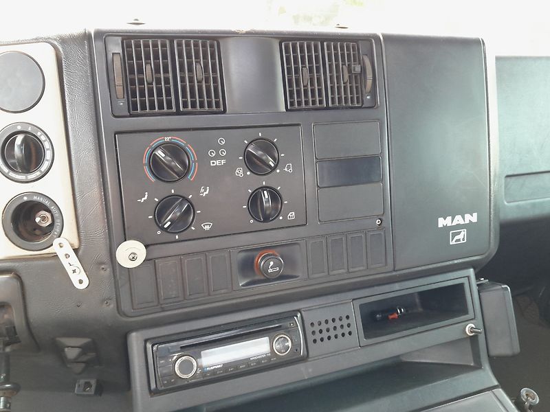 MAN 24 464 6x4 DFK F.X. Meiller - fotka 26 z 42