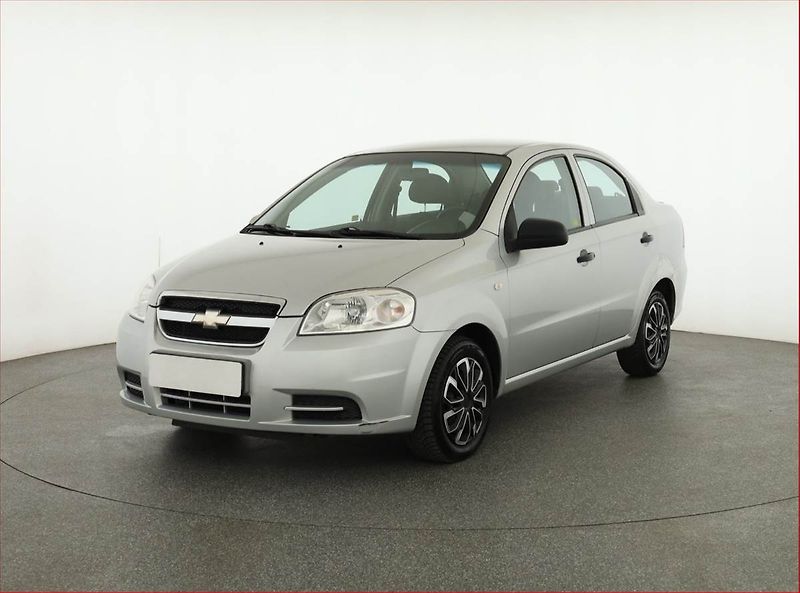 Chevrolet Aveo (2010) 1.2 i 16V, Serv.kniha, Klima - fotka 2 z 11