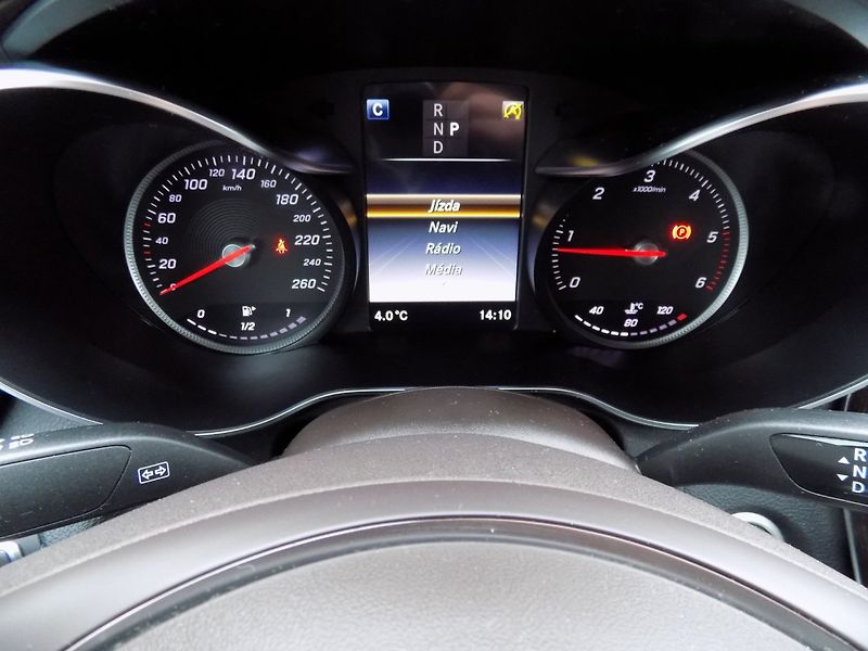 Mercedes-Benz GLC (2018) 250d/AMG Line/4-Matic/ČR/DPH/ - fotka 23 z 40