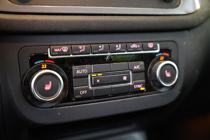 Volkswagen Tiguan - fotka 18 z 25