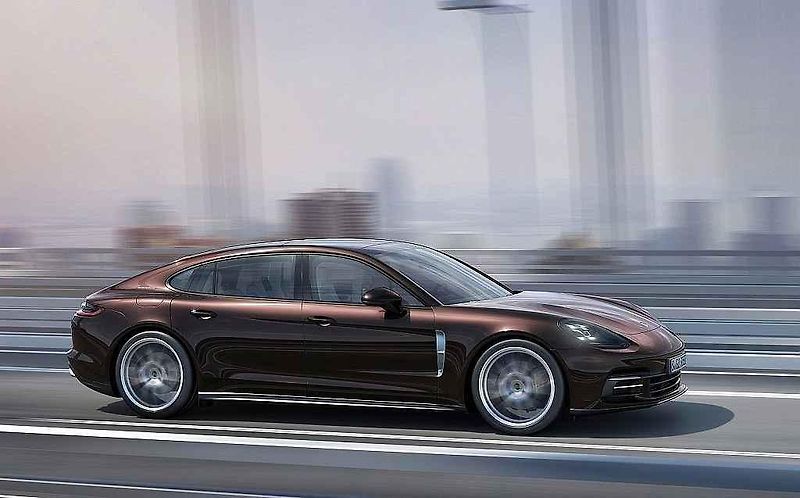 Porsche Panamera Executive.