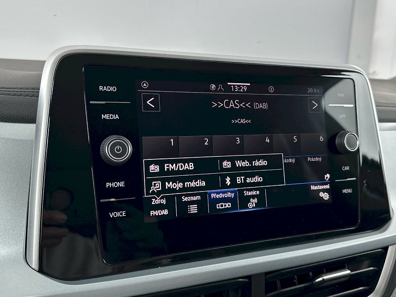 Volkswagen T-Roc (2025) Life GOAL 1.0 TSI 85kW - fotka 15 z 27