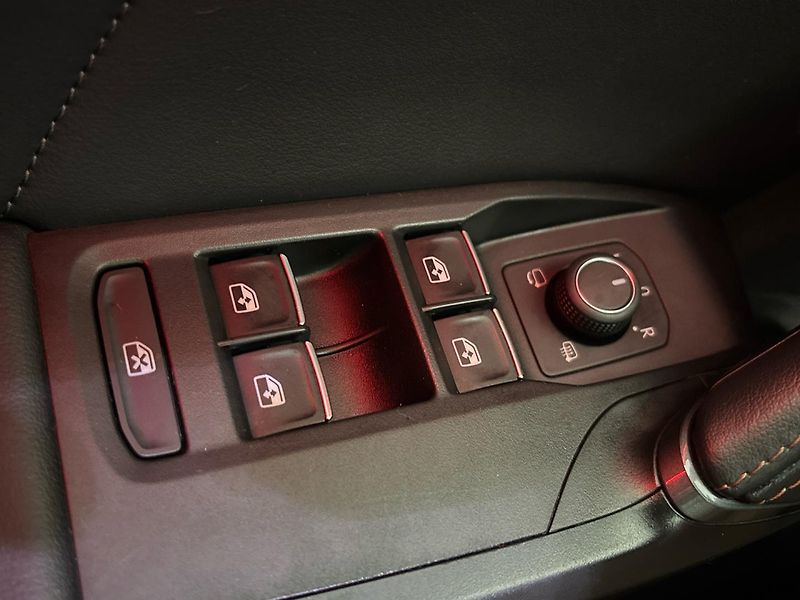 Cupra Formentor VZ5 4Drive DSG - fotka 21 z 31