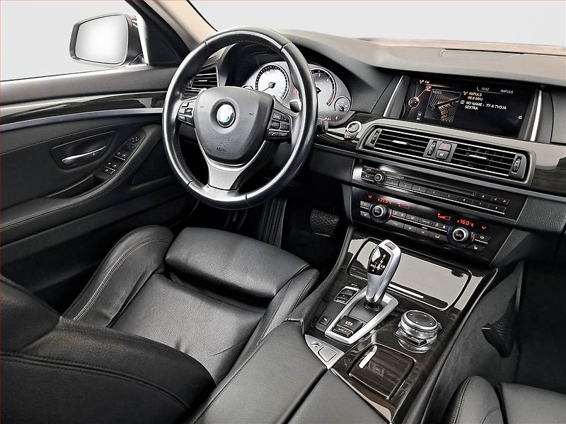 BMW Řada 5 (2015) 520d, Automat, Tempomat - fotka 7 z 24
