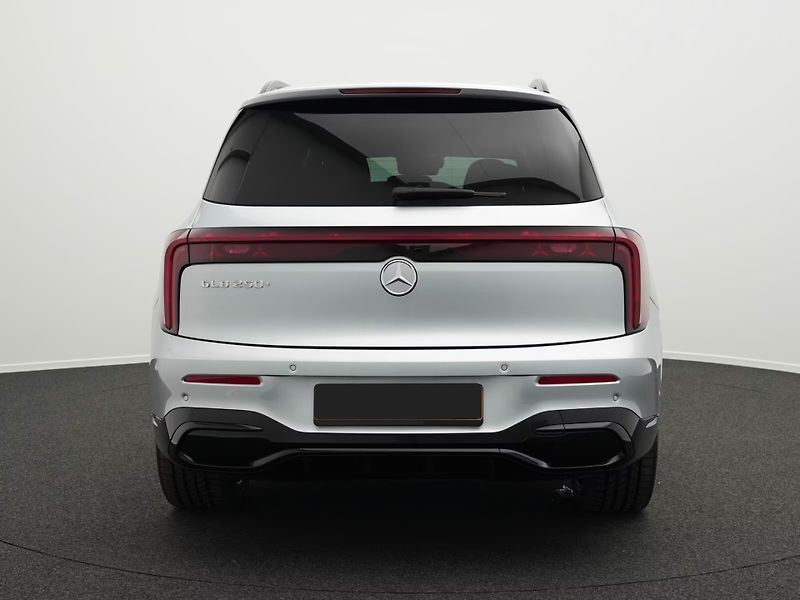Mercedes-Benz GLB 250+ AMG Advanced+ Pano MULTIB - fotka 8 z 14