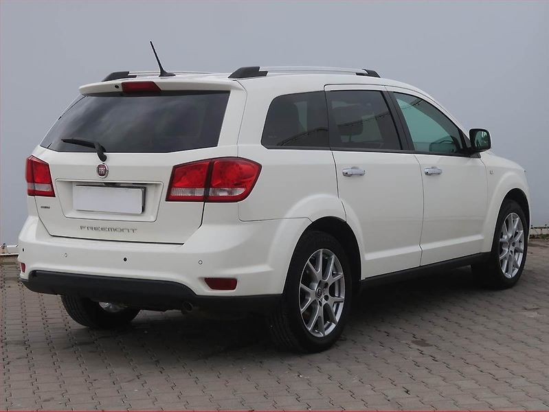 Fiat Freemont (2013) 2.0 MultiJet, 4X4, Automat - fotka 5 z 16