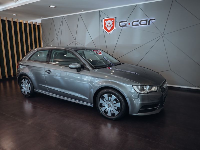 Audi A3 1.6TDI 85kW - fotka 3 z 32