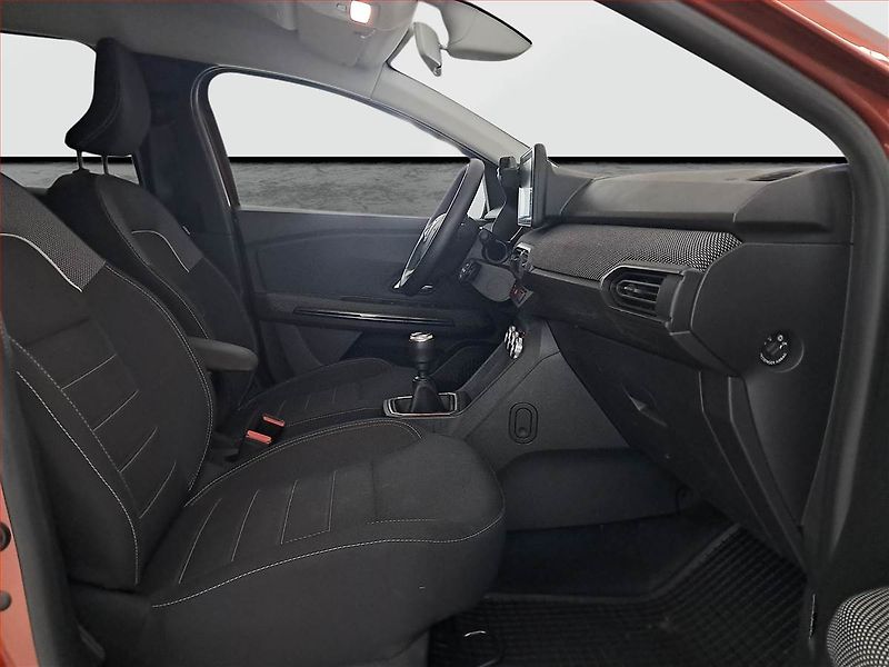 Dacia Jogger (2022) Extreme 1.0 TCe, ČR,1.maj - fotka 9 z 19