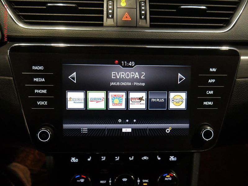 Škoda Superb (2018) 2.0TDi 4x4, ČR, Style, DSG - fotka 15 z 23