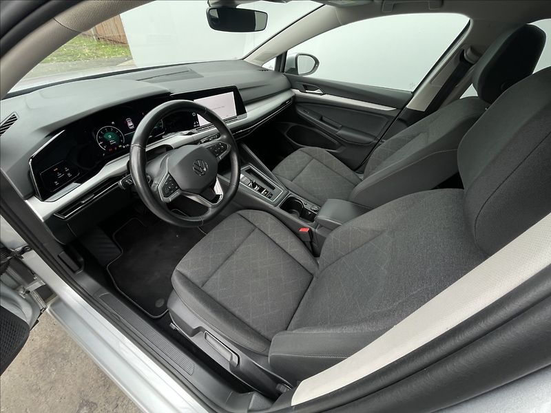 Volkswagen Golf Variant 1,5 TSI DSG Life KESSY+KAMERA - fotka 5 z 23