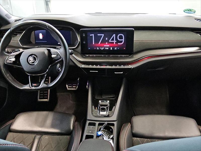 Škoda Octavia 2,0 TSI 180 KW PANO WEBASTO - fotka 6 z 9
