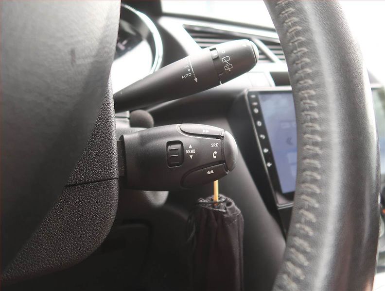 Peugeot 3008 (2015) Allure 1.6 VTi, Serv.kniha - fotka 18 z 19