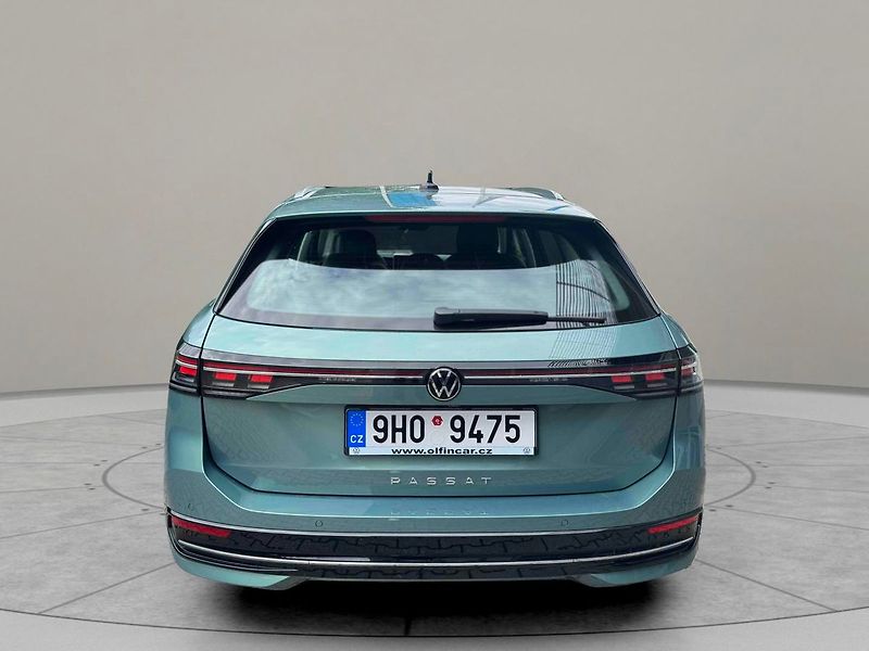 Volkswagen Passat Elegance 2,0 TDI 110 kW - fotka 4 z 7