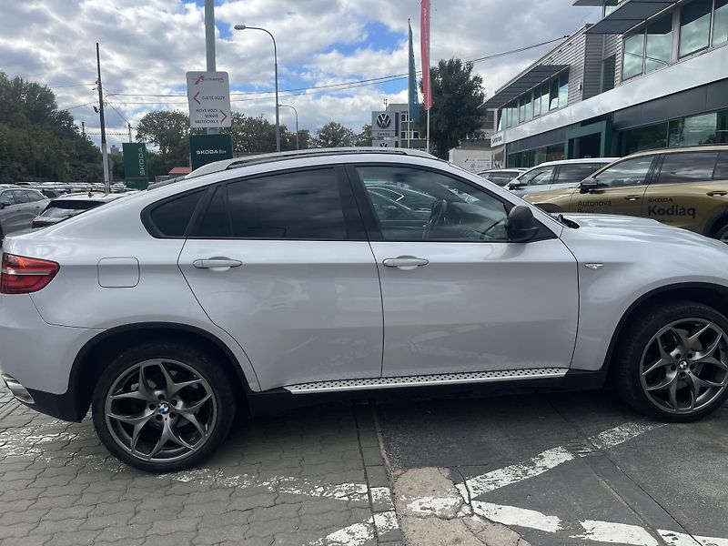 BMW X6 (2013) M50D - fotka 4 z 20