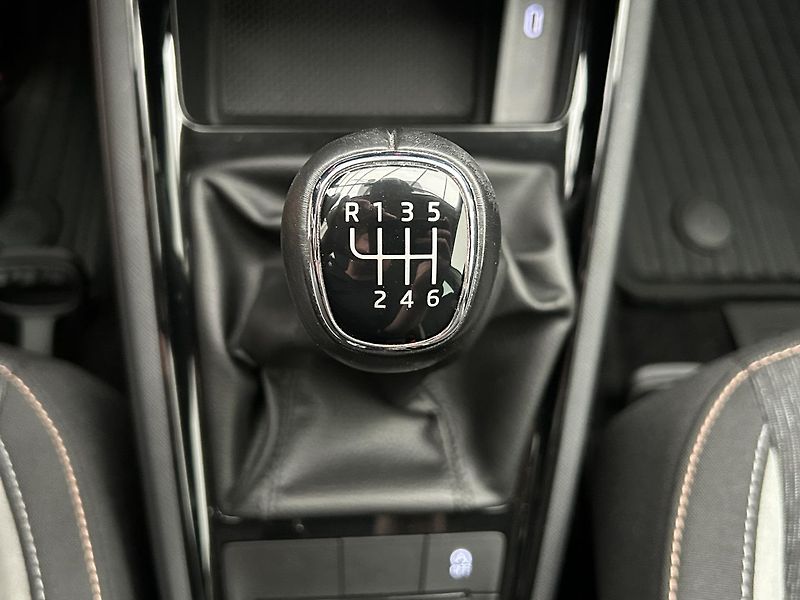Škoda Kamiq 1.5 TSI Style - fotka 18 z 26