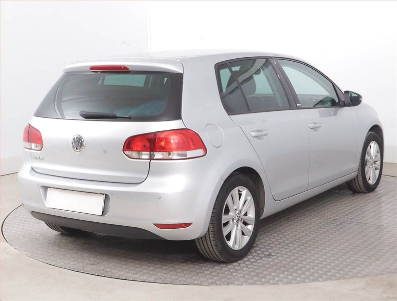 Volkswagen Golf (2011) 1.2 TSI, Tempomat - fotka 5 z 14