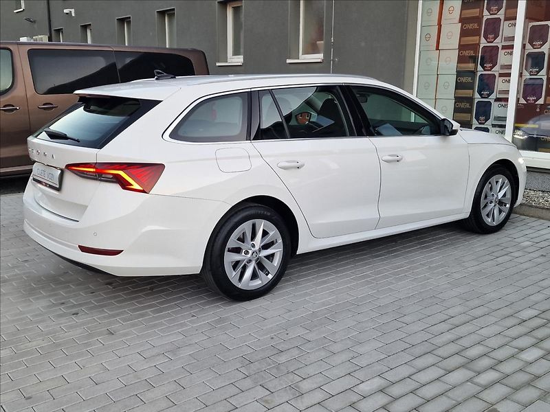 Škoda Octavia 1.0TSI 81kW Style Combi,1.Maj - fotka 11 z 50