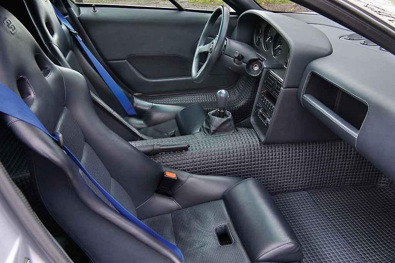 Bugatti EB110 SS