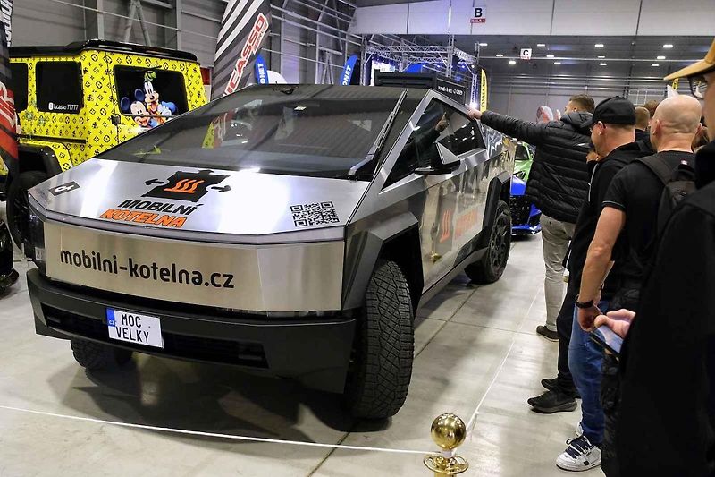 Začal 13. ročník automobilového veletrhu Prague Car Festival. Končí 27. října.Pražský veletržní areál, Beranových 669, Praha 9 - Letňany
