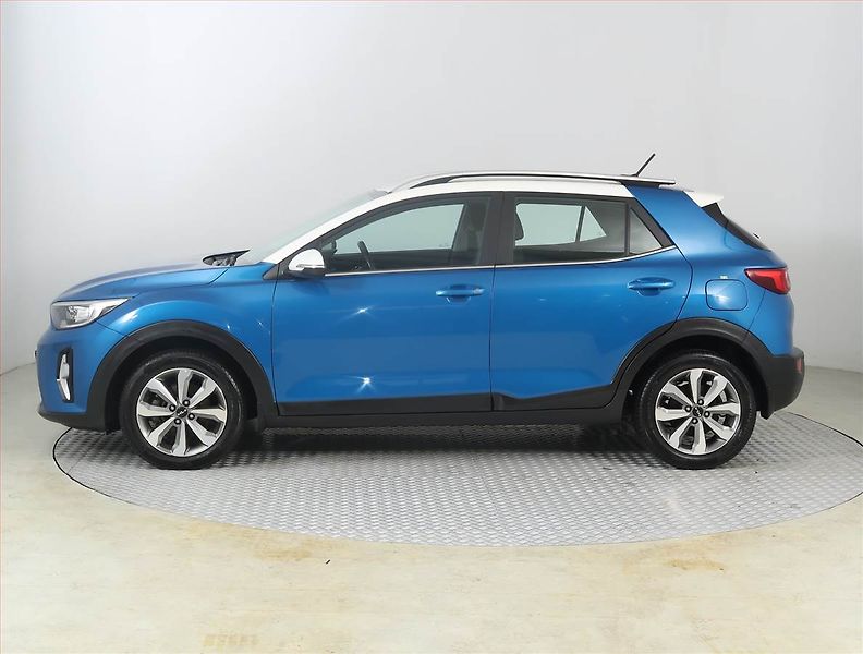 Kia Stonic (2023) Exclusive 1.0 T-GDI, EXCLUSIVE - fotka 3 z 21