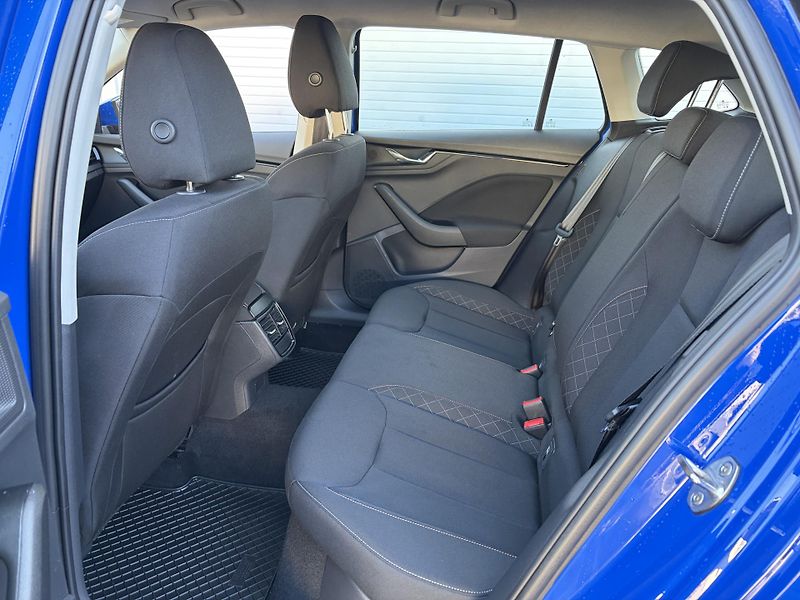 Škoda Scala (2023) 1.0/ACC/P.SENZORY/BEZ NEHODY - fotka 19 z 24