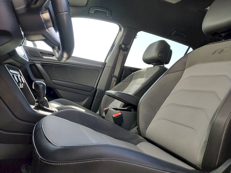 Volkswagen Tiguan Allspace (2021) 1,5 Tsi 110 Kw DSG R-Line - fotka 25 z 38