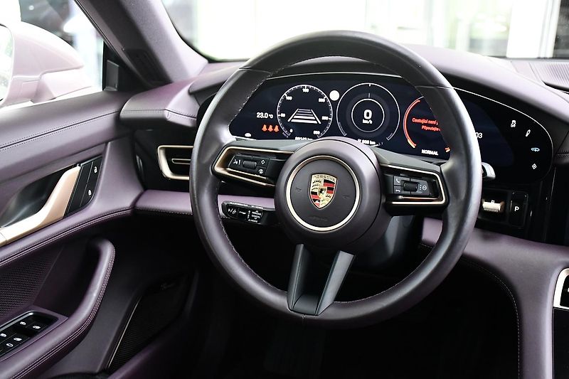 Porsche Taycan PERFORMANCE BATTERY PLUS - fotka 6 z 42