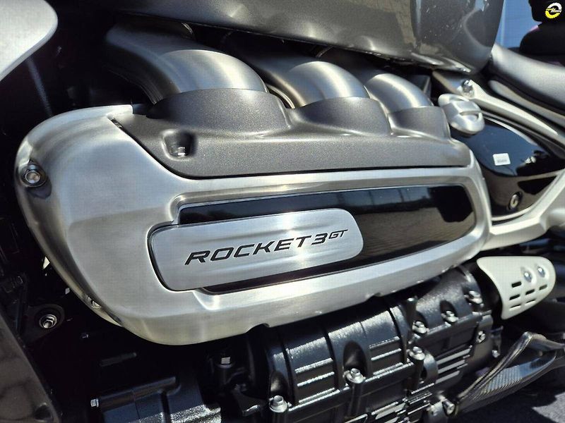 Triumph Rocket 3 (2022) GT (2022) – 1. majitel, Odpoče - fotka 13 z 26