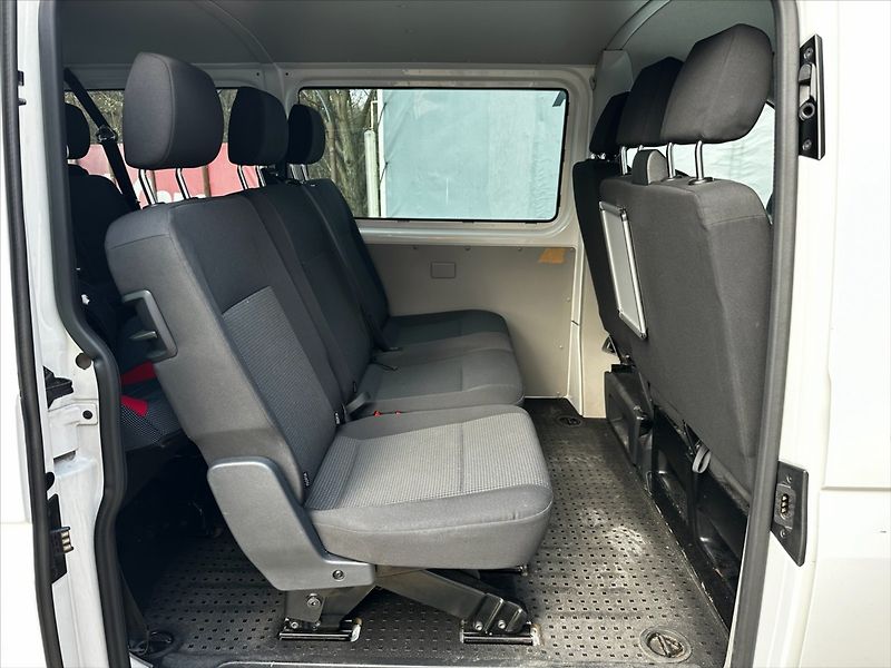 Volkswagen Transporter 2,0 TDI 75kW-LONG-9 MÍST-CZ - fotka 13 z 33