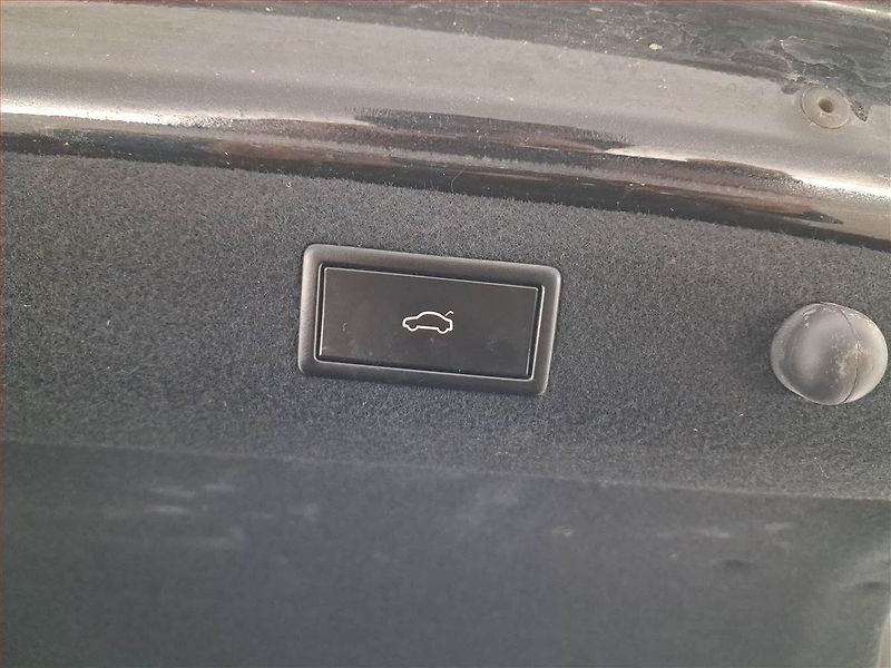 Škoda Superb (2021) 2.0 TDI, Automat, ČR,1.maj - fotka 31 z 31