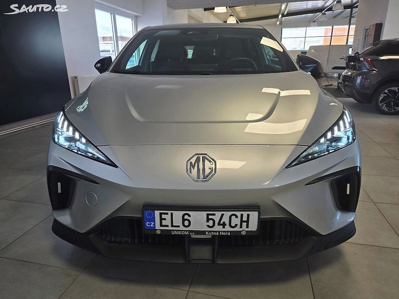 MG MG4 (2025) EV Elegance 64kWh - fotka 6 z 7