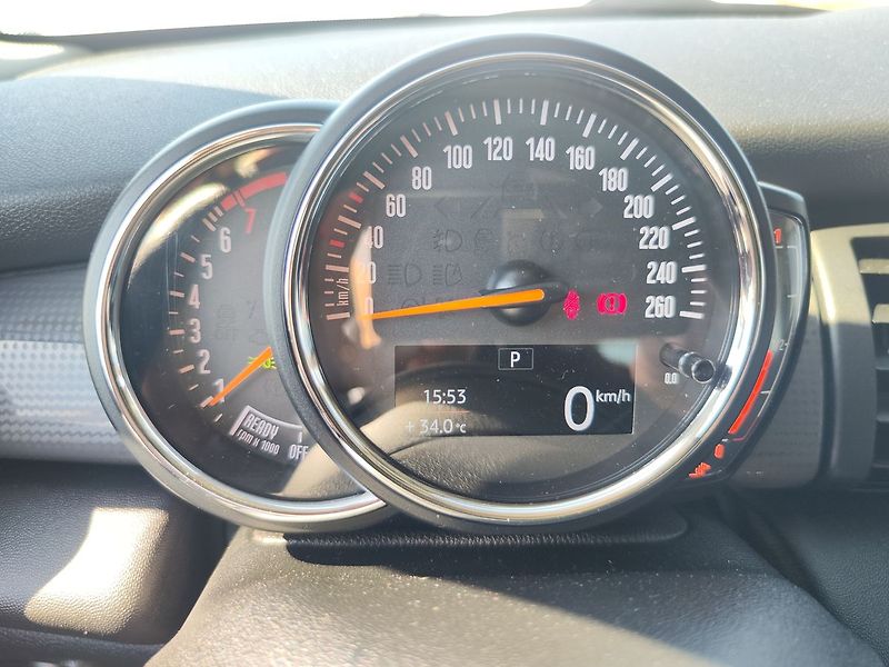Mini Cooper 1.5/100kW ČR Servis.kn. - fotka 14 z 27