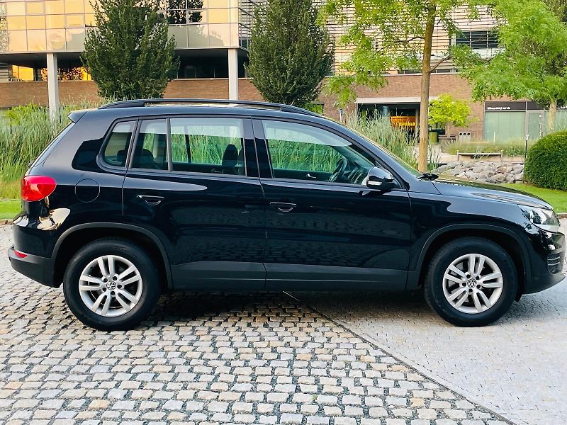 Volkswagen Tiguan 1.4TSI MANUÁL SERVISKA SENZORY - fotka 10 z 45