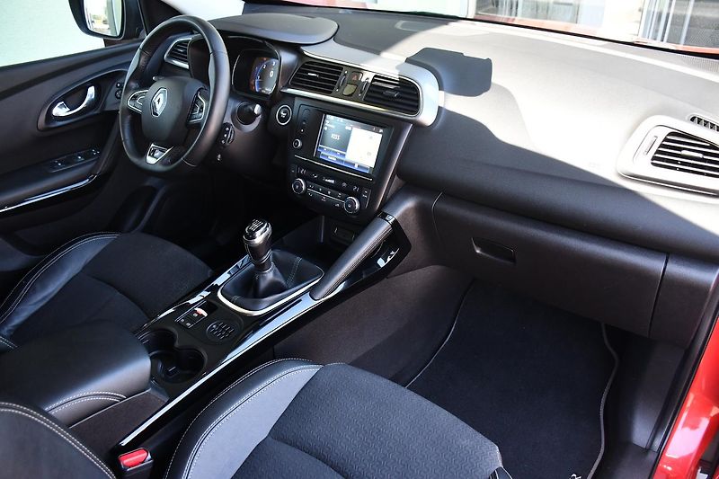 Renault Kadjar 1,5dCi 2xPNEU ALU TAŽNÉ NAVI - fotka 13 z 54