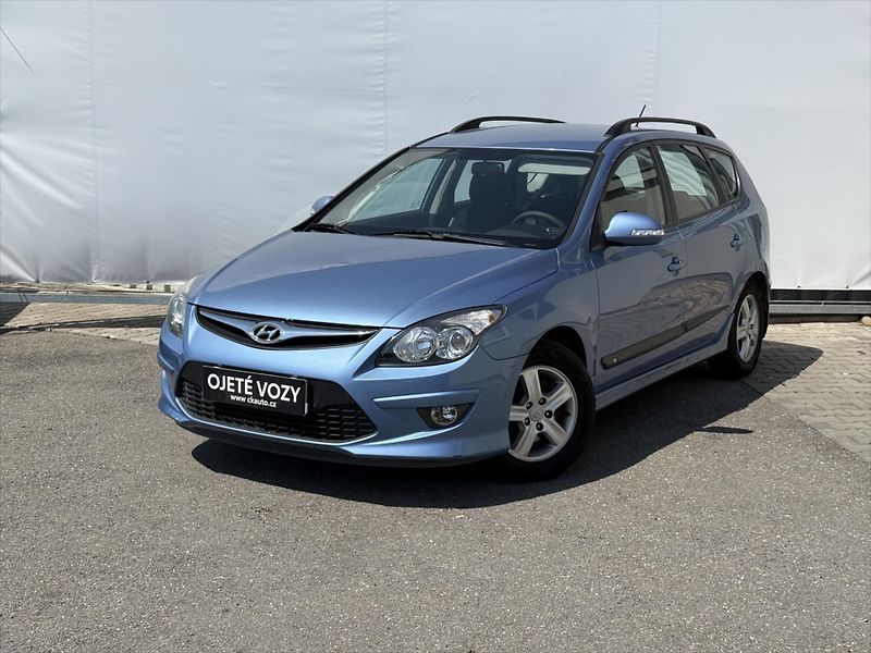 Hyundai i30 1,4 Trikolor - fotografie inzerátu