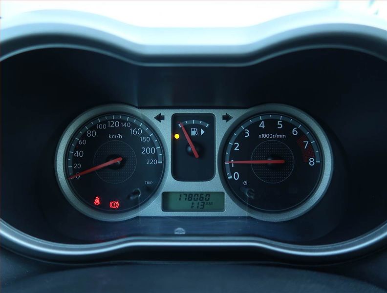 Nissan Note (2006) 1.4, servisované - fotka 11 z 18