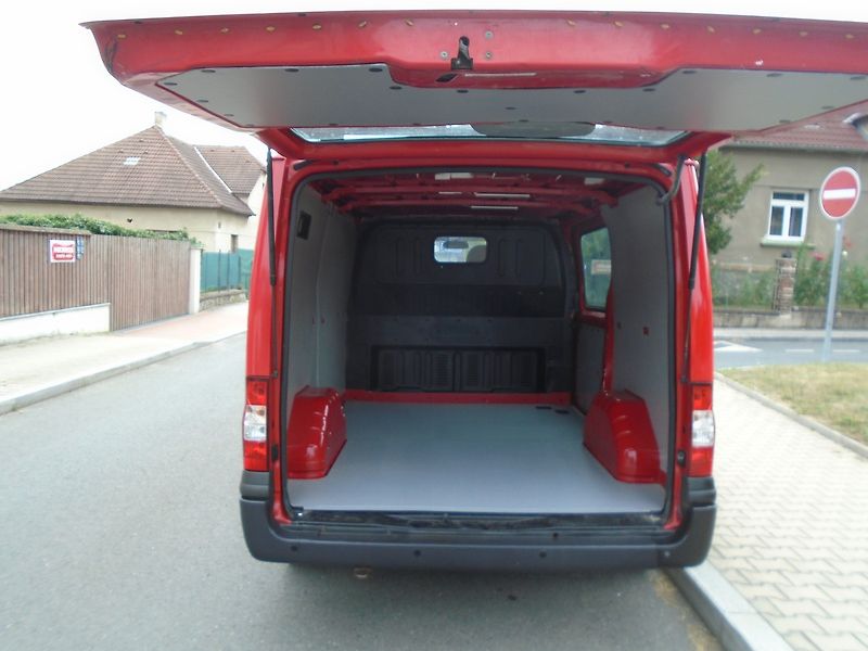 Ford Transit (2013) 2.2 TDCI, L1H1 - fotka 11 z 20