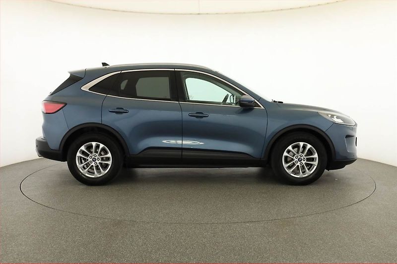 Ford Kuga (2020) Titanium 1.5 EcoBlue - fotka 6 z 18