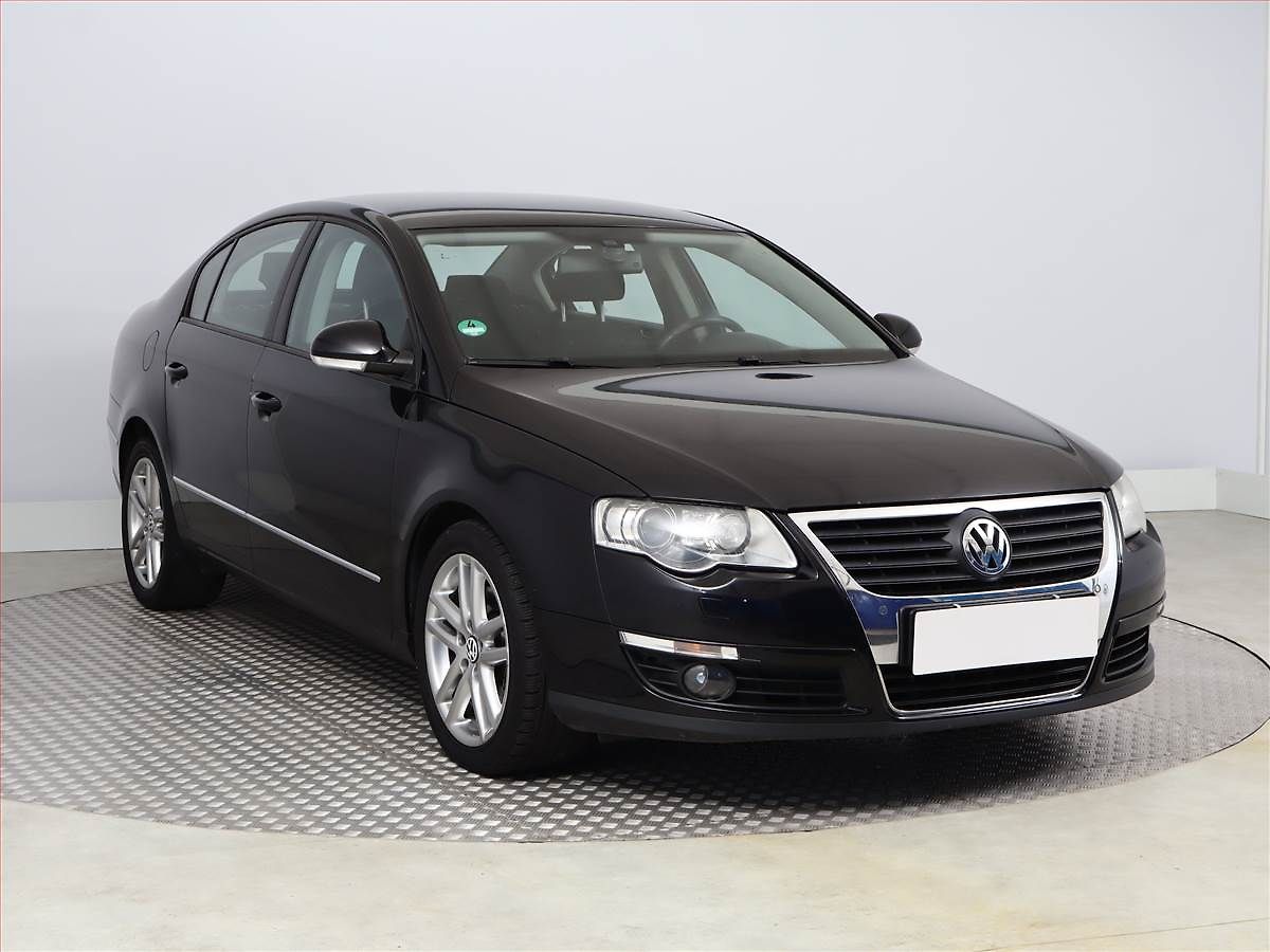 Volkswagen Passat 1.4 TSI, po STK, plně pojízdný