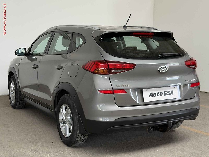 Hyundai Tucson (2019) 1.6 CRDi 4x4, 2.maj,ČR, AC - fotka 6 z 17
