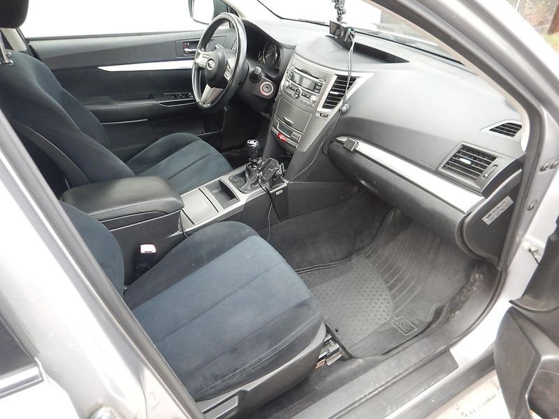 Subaru Outback 2.0 D, DIGIKLIMA, ČR - fotka 13 z 28
