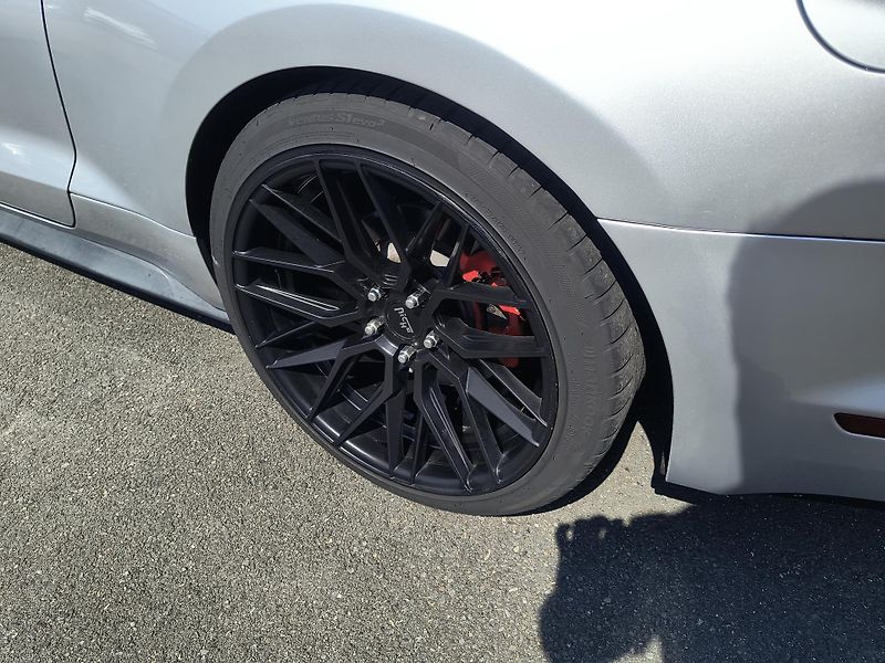Ford Mustang (2016) 3.7 V6 225KW/AUTOMAT - fotka 21 z 46