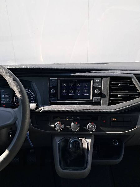 Volkswagen Transporter (2023) 6.1 Kombi 2.0 TDI TDI / 110 KW - fotka 12 z 22