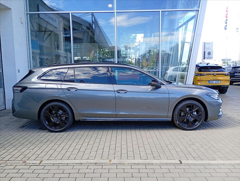 Volkswagen Passat (2026) 2,0 TDI 110kW 7DSG  R-Line Peo - fotka 4 z 19