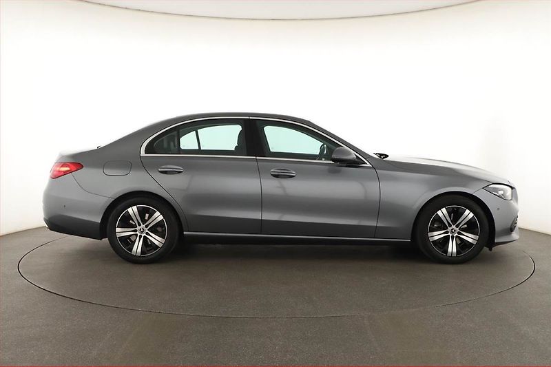 Mercedes-Benz Třídy C (2023) C 180 - fotka 6 z 20