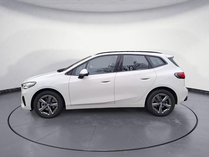 BMW Řada 2 220i Active Tourer - fotka 6 z 10