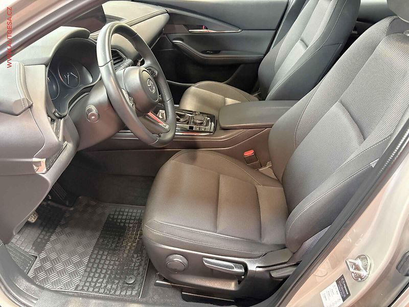 Mazda CX-30 (2024) 2.0i, 1.maj,ČR, Exclusive - fotka 9 z 17